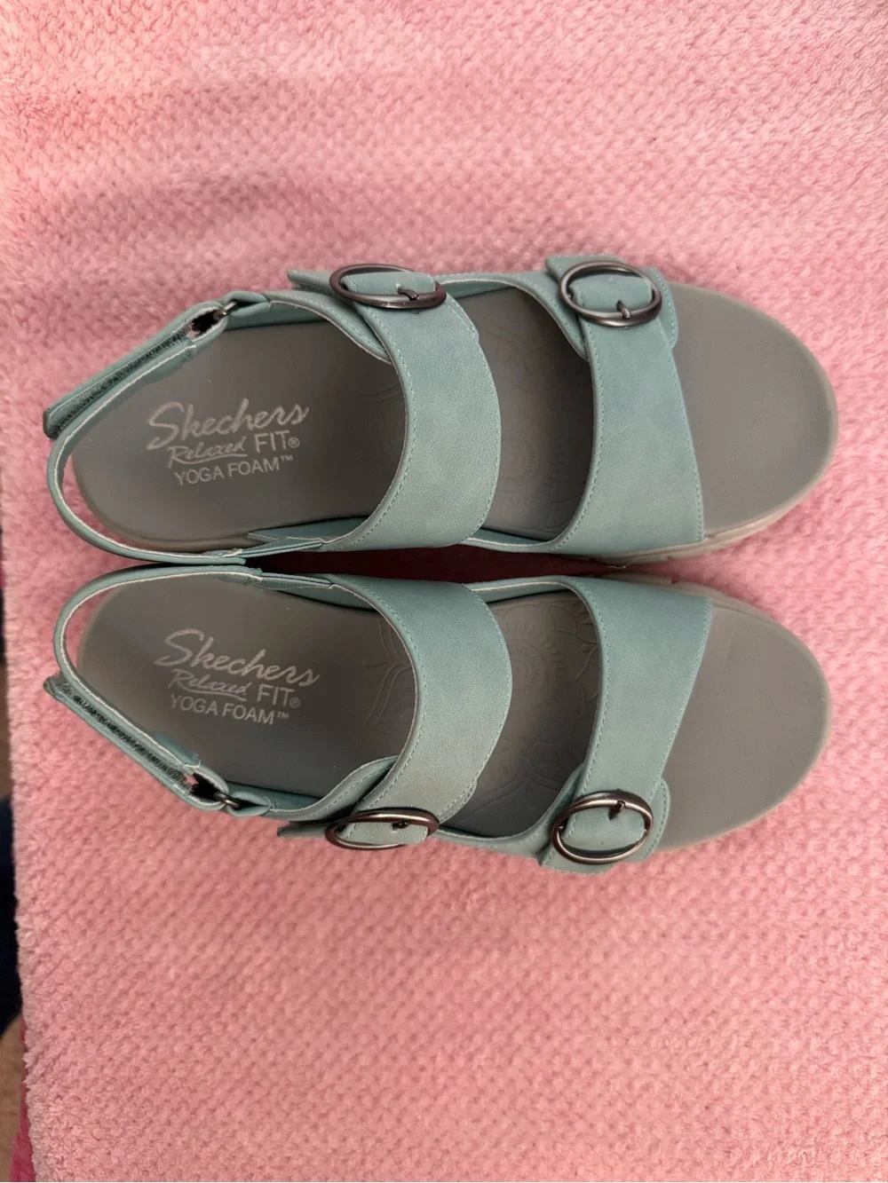 Skechers Relaxed Fit Sandals (7.5) - Picture 3 of 6